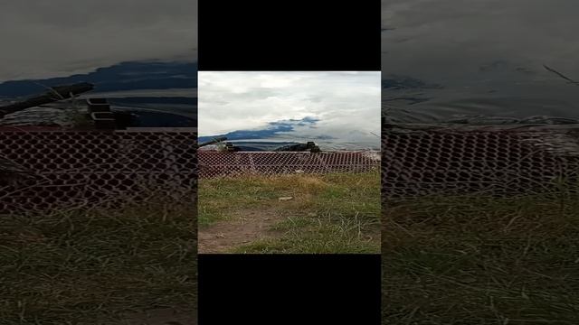 Красивое озеро смотреть онлайн