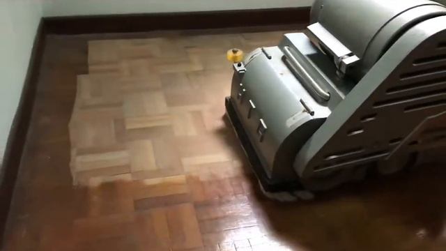 How To Polish Parquet Floor | Floor Maintenance смотреть онлайн