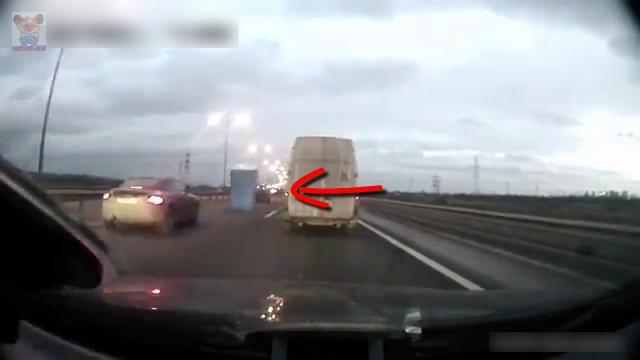 Кому то приспичило смотреть онлайн