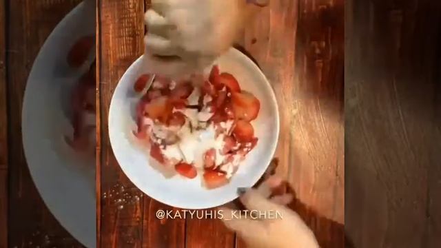 Шарлотка с вишней смотреть онлайн