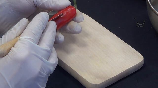 #205 How To Make A Pepperoni Or Chili Flower With Chisel - Carving Garnish Lesson For Beginners