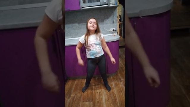 Аделинены танцы смотреть онлайн