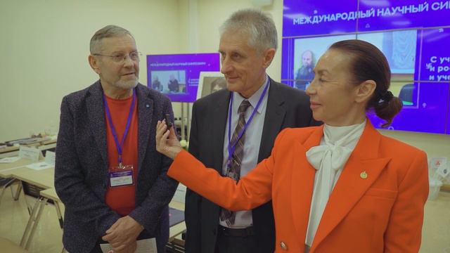 Владимир Ярый, г. Москва. Интервью с участниками Конгресса смотреть онлайн