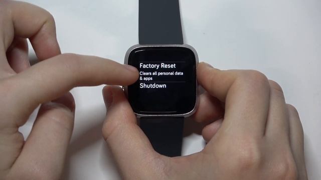 Как вернуть FITBIT Versa Lite к заводским настройкам|Сброс к заводским настройкам FITBIT Versa Lite смотреть онлайн