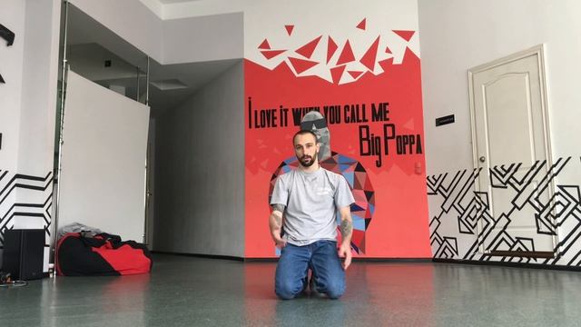 UFO TUTORIAL! How to make this power-moves (break-dance) element! Обучалка по Уфо! смотреть онлайн