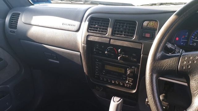 2004 Toyota Hilux смотреть онлайн