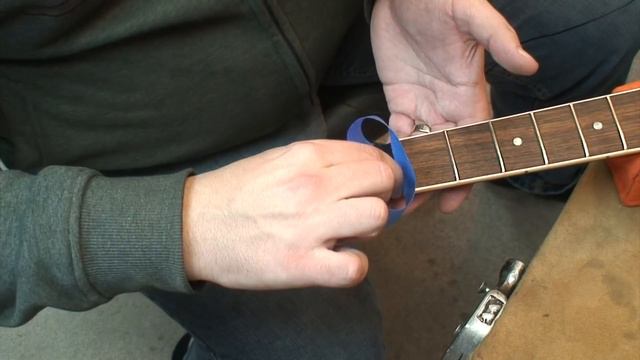 Gibson ES335 Headstock REFINISH: Don't Use Nail Polish BRO! (Part 1) смотреть онлайн