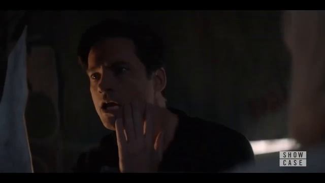 Bruce Wayne Introduced Into The Arrowverse смотреть онлайн