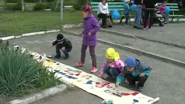 В честь Дня защиты детей оператор связи «Курьер плюс» подарил праздник юным жителям Катайска