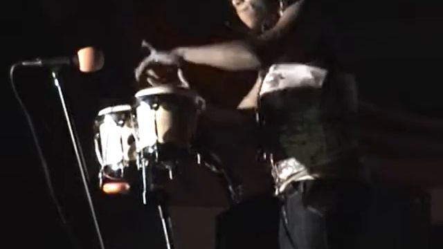 Ms. LACY live remix "Let's Ryde" Bongo's.mpg смотреть онлайн