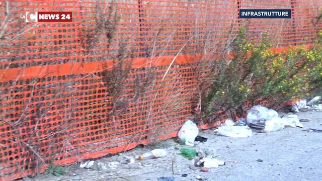 Tangenziale est: l’eterna incompiuta смотреть онлайн