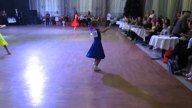 Бальные танцы Соло Медленный вальс, соло Венский вальс, соло Квикстеп смотреть онлайн