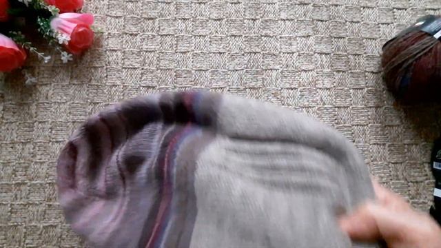 Шапка BOOM двойная лицевой гладью из замечательной пряжи. смотреть онлайн