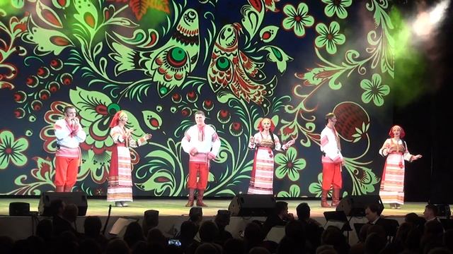 Ай кто ж у нас ходит... (ансамбль "Северная околица" г.Сыктывкар) смотреть онлайн