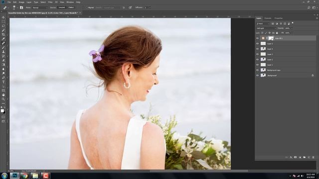 Old Lady becomes Young Lady again photoshop|Old Skin To Young Skin | adobe photoshop Tutorials смотреть онлайн