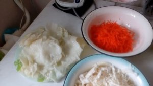 Полезный ужин для диабетика 2 типа.Обычные голубцы с необычной начинкой.