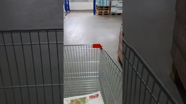 Сходила в Светофор за ковриком в ванну. 09.06.22.