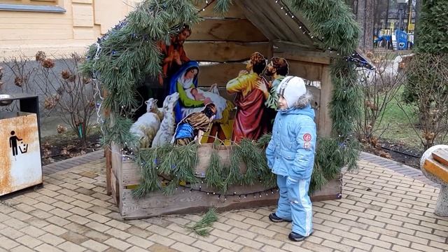 Новогодние каникулы. Или как мы проводим время с детьми, когда все дома смотреть онлайн