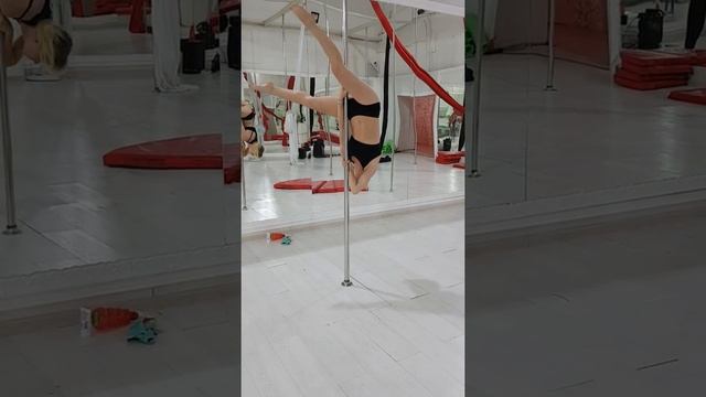 Pole Dance Acrobatic. Пилон .Пол Дэнс смотреть онлайн