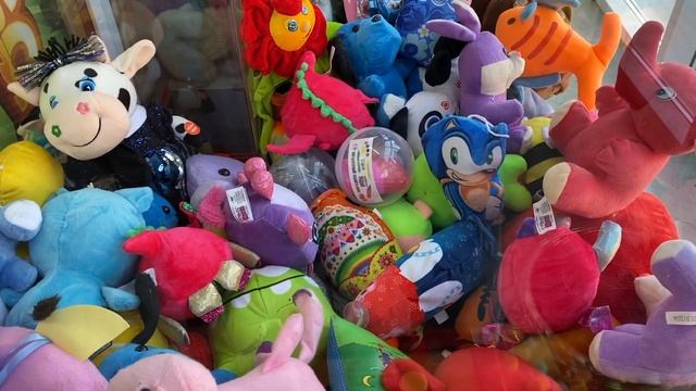МНОГО РАЗНЫХ АППАРАТОВ С ИГРУШКАМИ / ИГРАЮ И ВЫИГРЫВАЮ смотреть онлайн