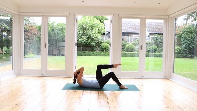 Pilates For A Strong Core 30mins смотреть онлайн