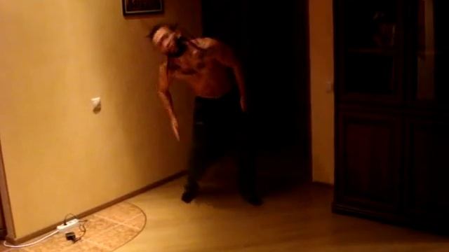 DJ M.E.G. (DANCING)