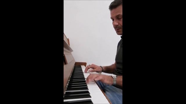 Totò's "Malafemmena" easy piano cover by Riccardo Piroddi смотреть онлайн