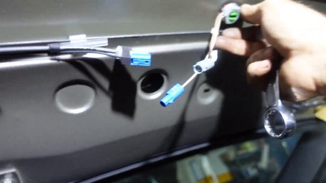 How To Remove OnStar Shark Fin Antenna SAAB 9-3 1999-02 смотреть онлайн