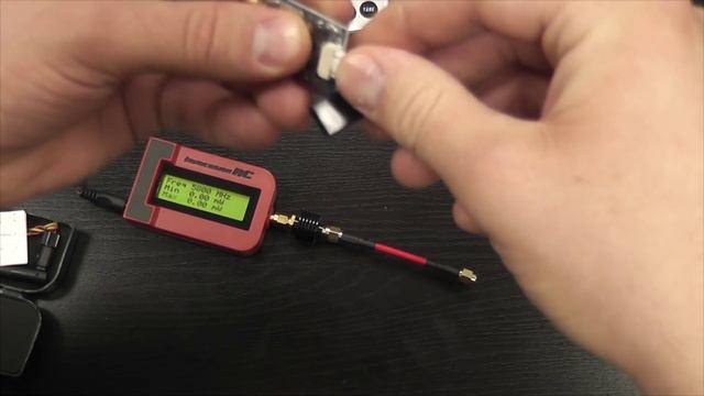 Передатчик - FX799T-L (25mw) смотреть онлайн