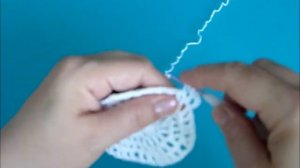 Вязаная крючком летняя шапочка-сеточка