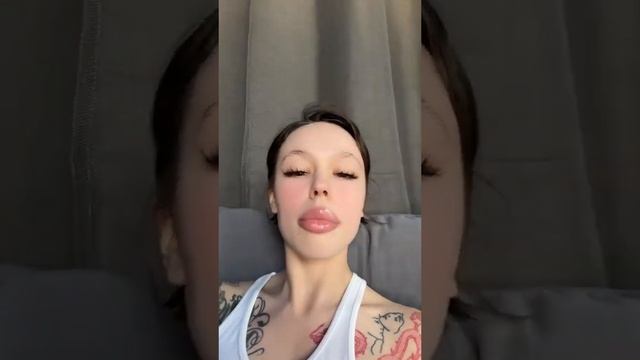 #ИНСТАСАМКА О ТОМ КАК ЕЙ ТЯЖЕЛО... смотреть онлайн