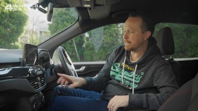 The Best Driving Mid-Size SUV | 2021 Ford Escape ST-Line Review смотреть онлайн