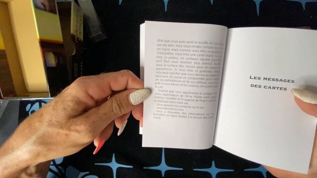 Unboxing l’oracle de l’esprit originel de Denise linn смотреть онлайн