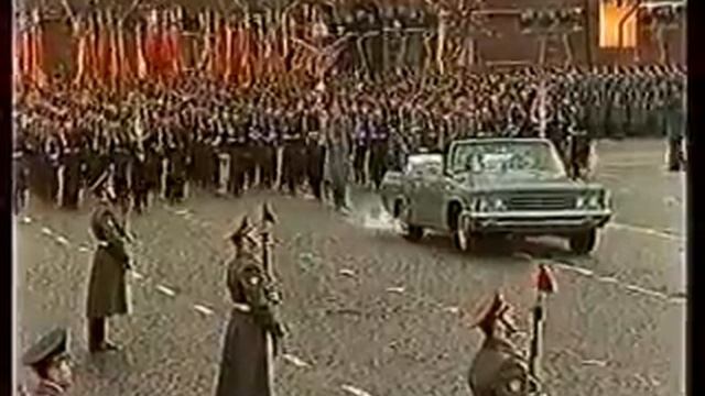 Парад 7 ноября в СССР смотреть онлайн