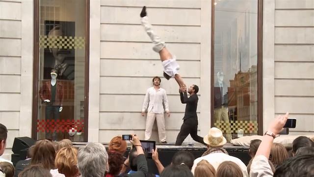 Contemporary Circus | Collectif AOC | Piccadilly Circus Circus | Crying Out Loud смотреть онлайн