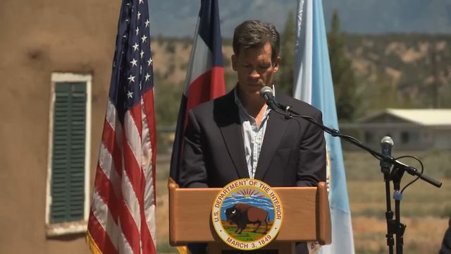 Louis Bacon Announces Intention to Donate 90,000 Acres to U.S. Fish and Wildlife Service смотреть онлайн