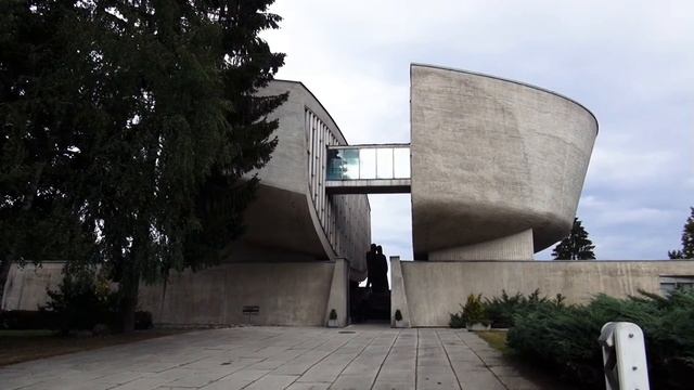 ?TRAVEL TO SLOVAKIA: BANSKA BYSTRICA смотреть онлайн