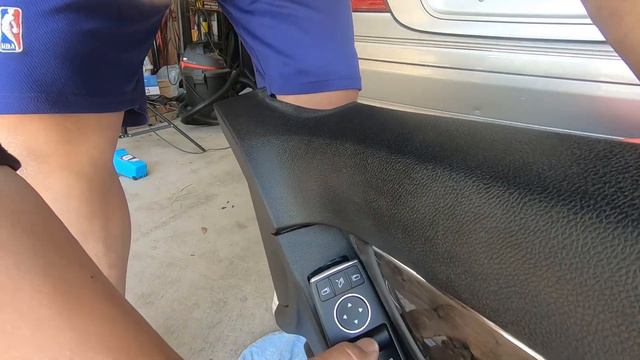 mercedes w204 front door window switch + lock/unlock button replacement смотреть онлайн