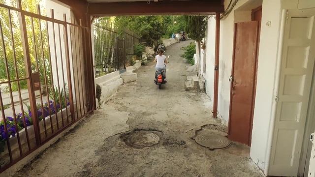 КРЫМ: Аренда мопеда в Гурзуфе смотреть онлайн