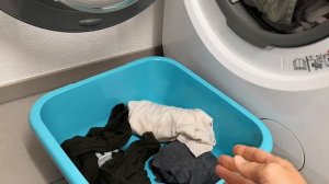 ЛЕГКИЙ СПОСОБ отстирать ЖИРНОЕ ПЯТНО с одежды. Как вывести жирные пятна с белой и цветной одежды