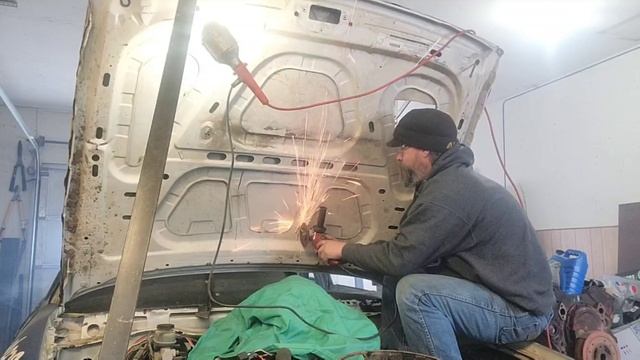 Old School meets New School Part #2 Carburetor swapped Ford Crown Vic 4.6 смотреть онлайн