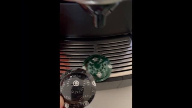 Капсульная кофемашина «Nespresso Gemini Cs220»