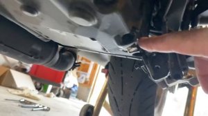 Rebel 1100 DCT Oil change overview