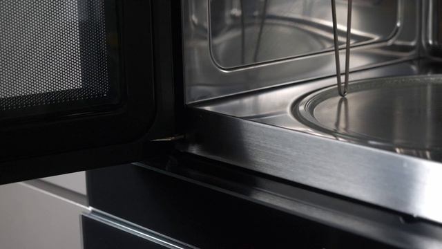 Микроволновая печь встраиваемая Kuppersberg HMW 655 B смотреть онлайн