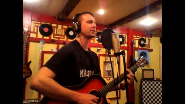 Александр Суяров - В суете безумных дней (муз. и сл. А. Суяров) смотреть онлайн