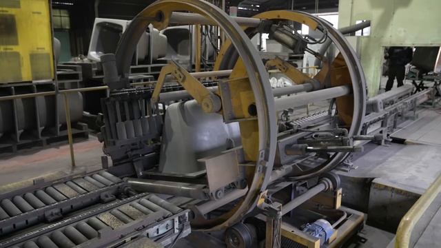 鋳物ホーロー浴槽を作るプロセス。190年の歴史を持つ日本の高級浴槽製造工場。 смотреть онлайн