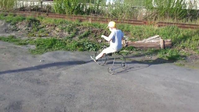 Действующий самодельный кованый велосипед! Единственный в мире! Кузнец Кулибин смотреть онлайн