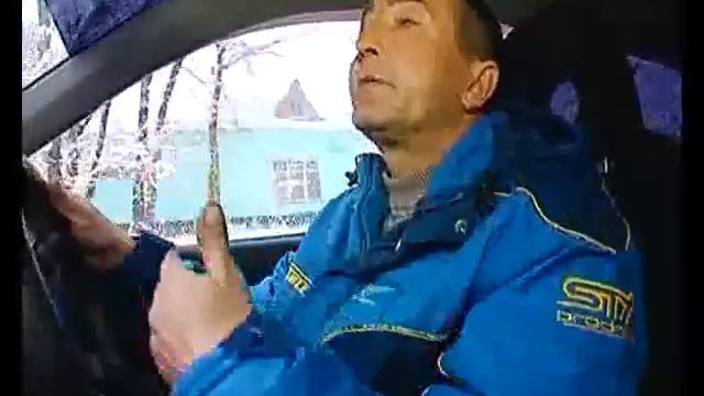 Брюнетка за рулем Вождение на льду смотреть онлайн