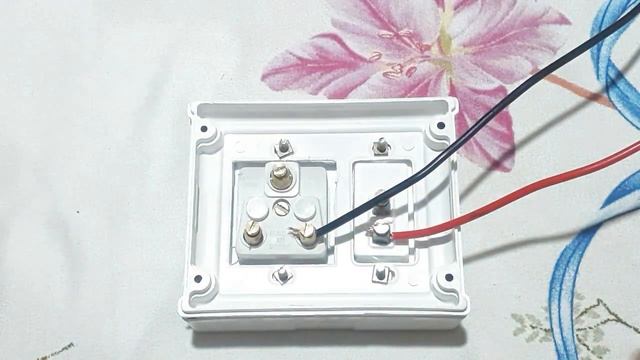 1 switch 1 socket connection | board me connection kaise kare | 1 socket 1 switch connection смотреть онлайн
