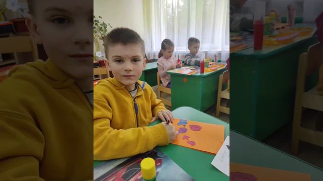 Группа №5 "Почемучки" "Открытка для мамочки к 8 марта" смотреть онлайн